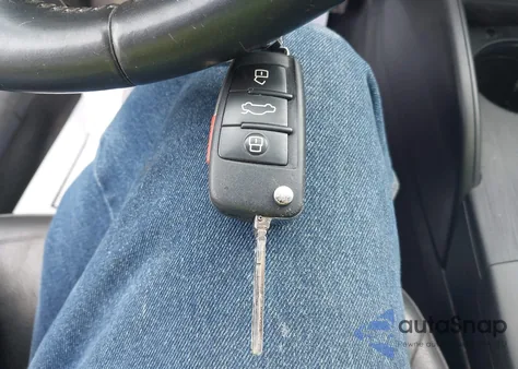 2015 Audi A3 2.0T Premium из США, поврежденный, VIN WAUBFGFF6F1008504